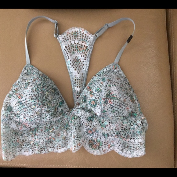 Victoria Secret bralette size large runs small green,turquoise,orange - Picture 2 of 3